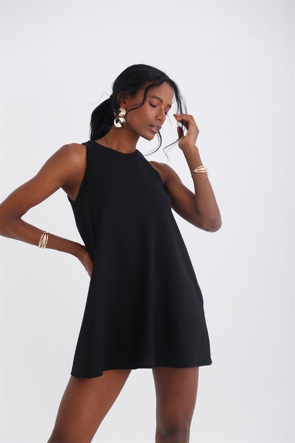 Siyah Kalın Askılı Şort Elbise 90003