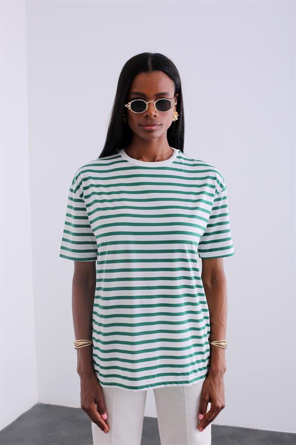 Yeşil Bisiklet Yaka Çizgili Tshirt 223690