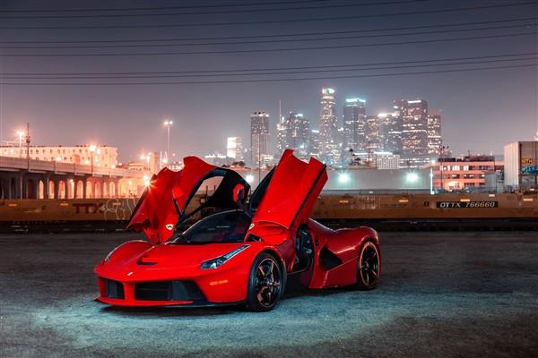 Araba Duvar Kağıdı 54