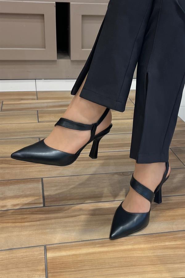 Banetta Kadın Topuklu Ayakkabı Siyah