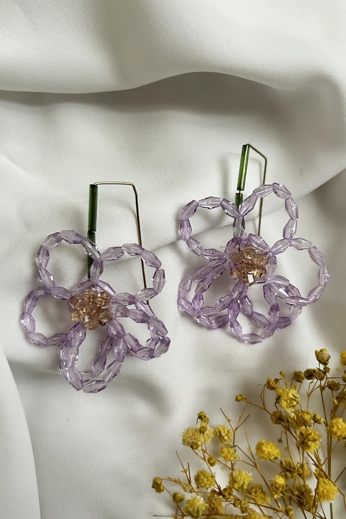 Akrilik Boncuklu Lila Çiçek Küpe