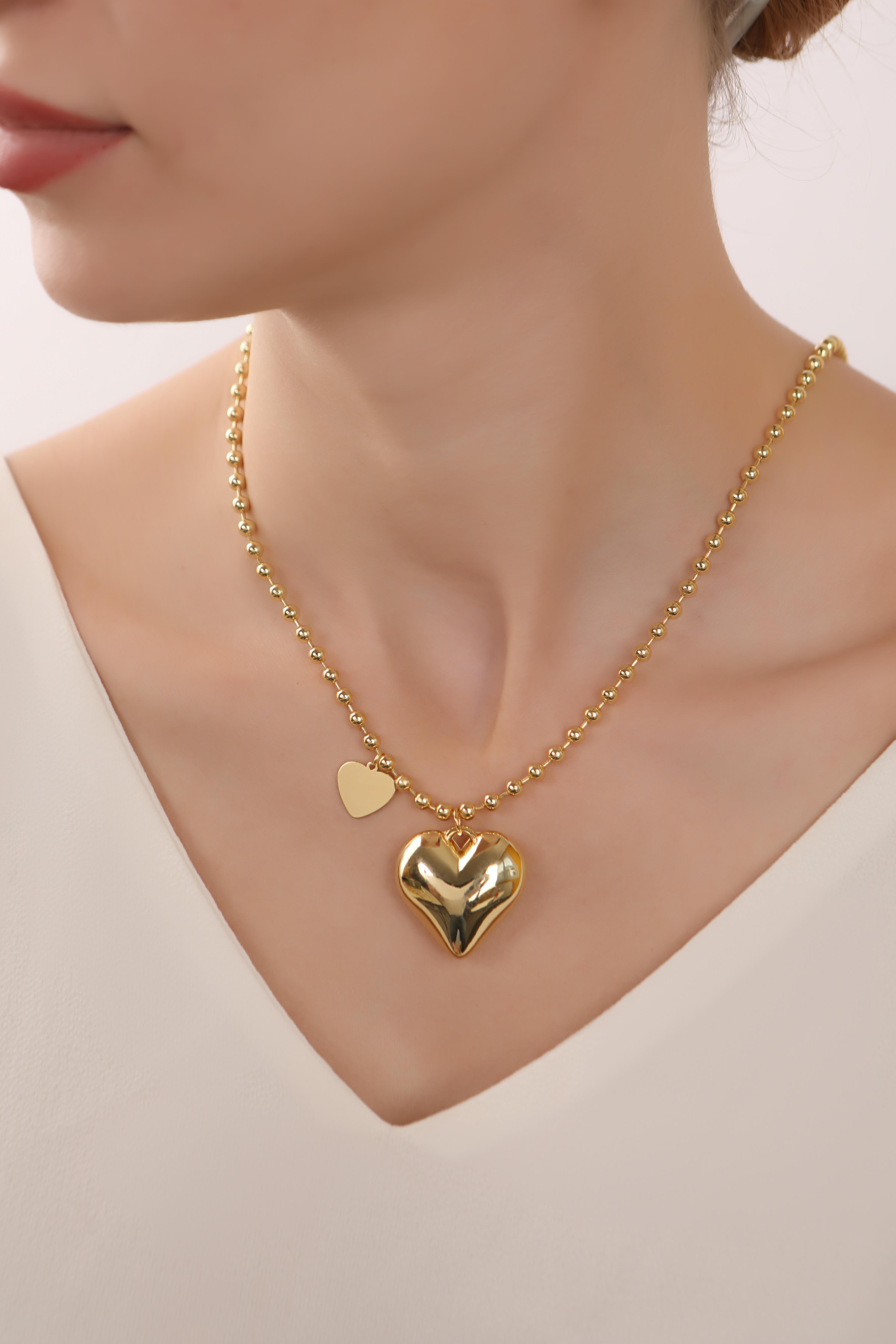 Altın Kaplama Boncuklu Kalp Uçlu Kolye