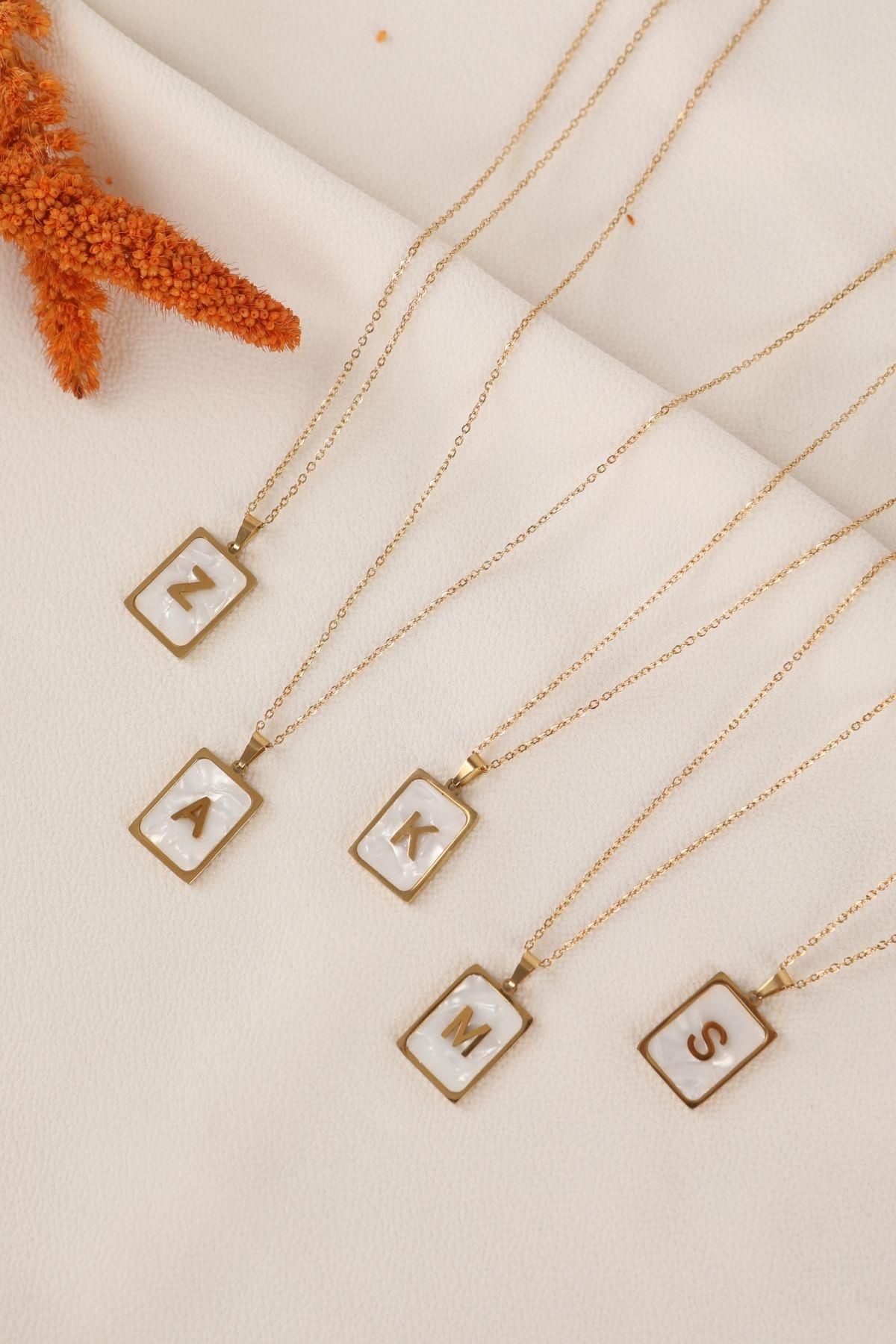 Altın Kaplama Çelik Sedefli Plaka Harf Kolye 