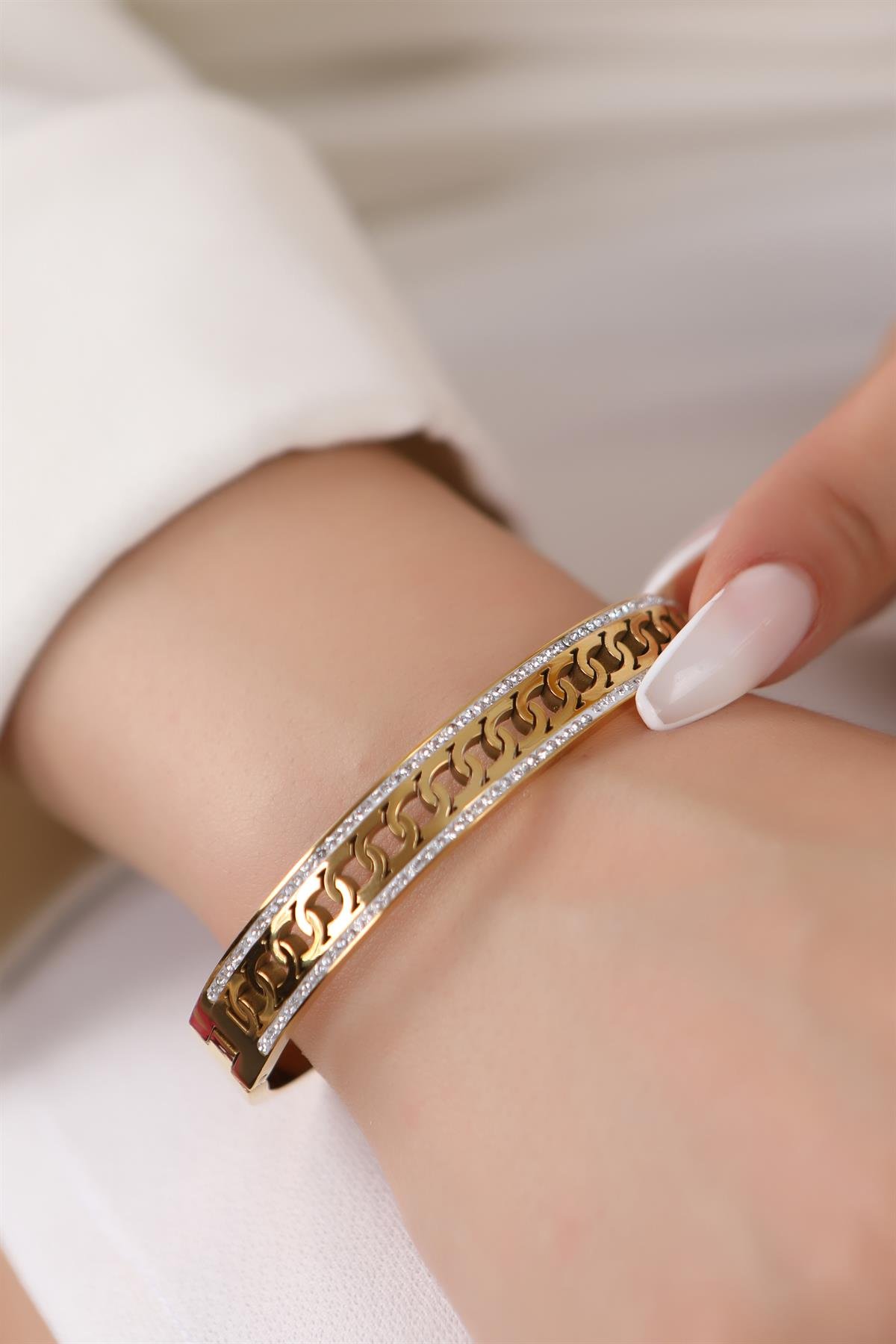 Gold Plated Mesh Clamp Bracelet