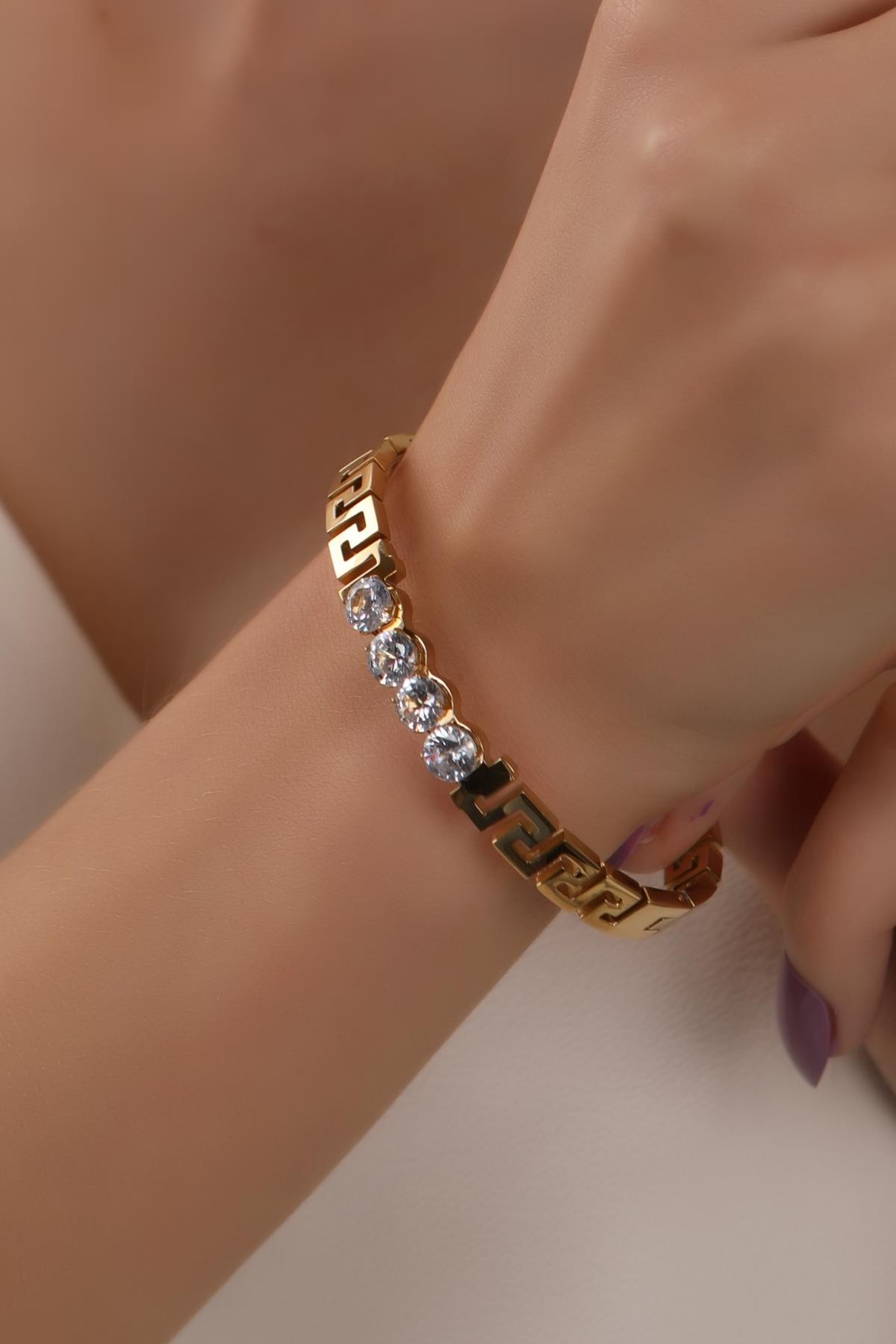 Altın Kaplama Zirkon Taşlı Kelepçe Bilezik