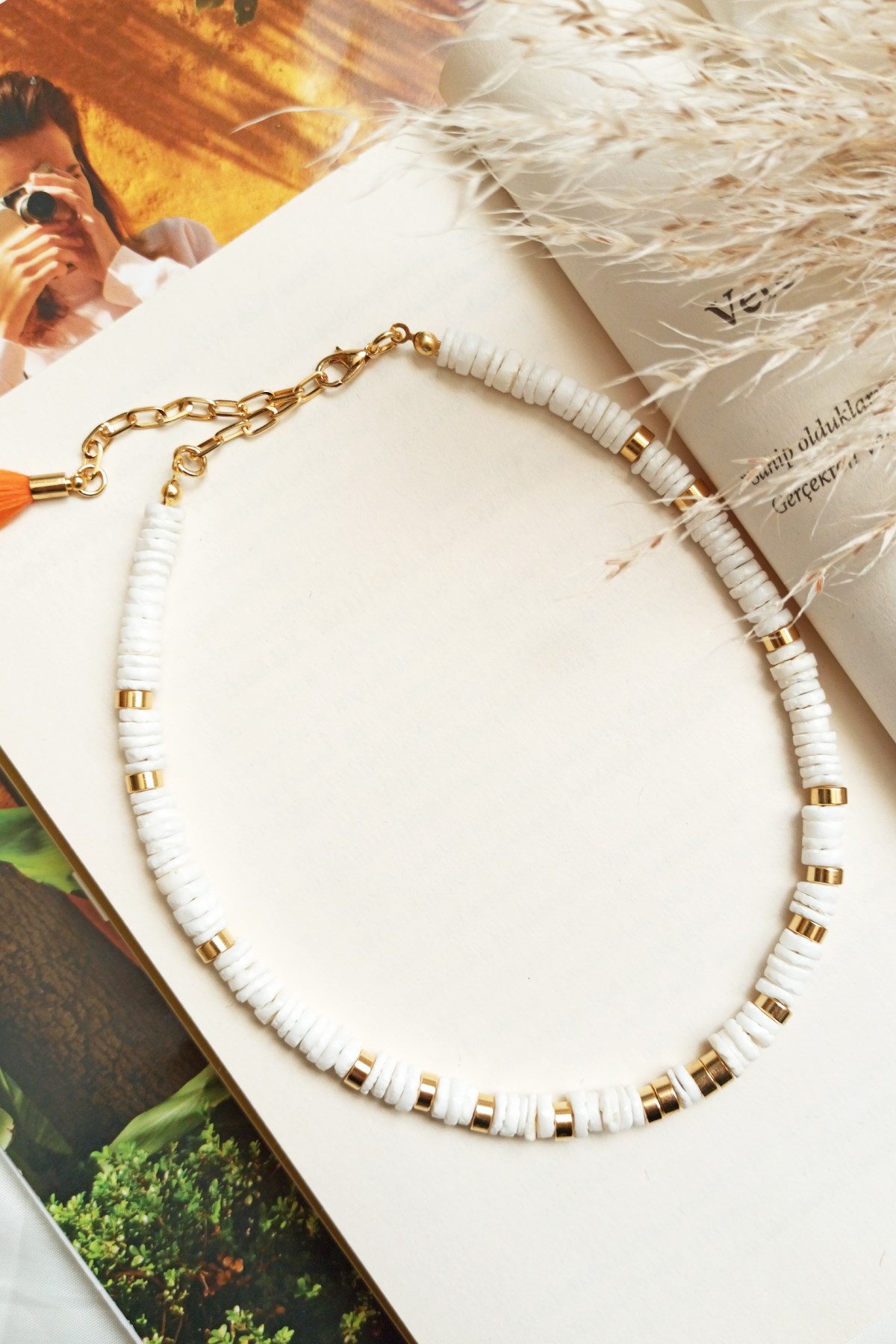 Beyaz Kırıktaş Kolye