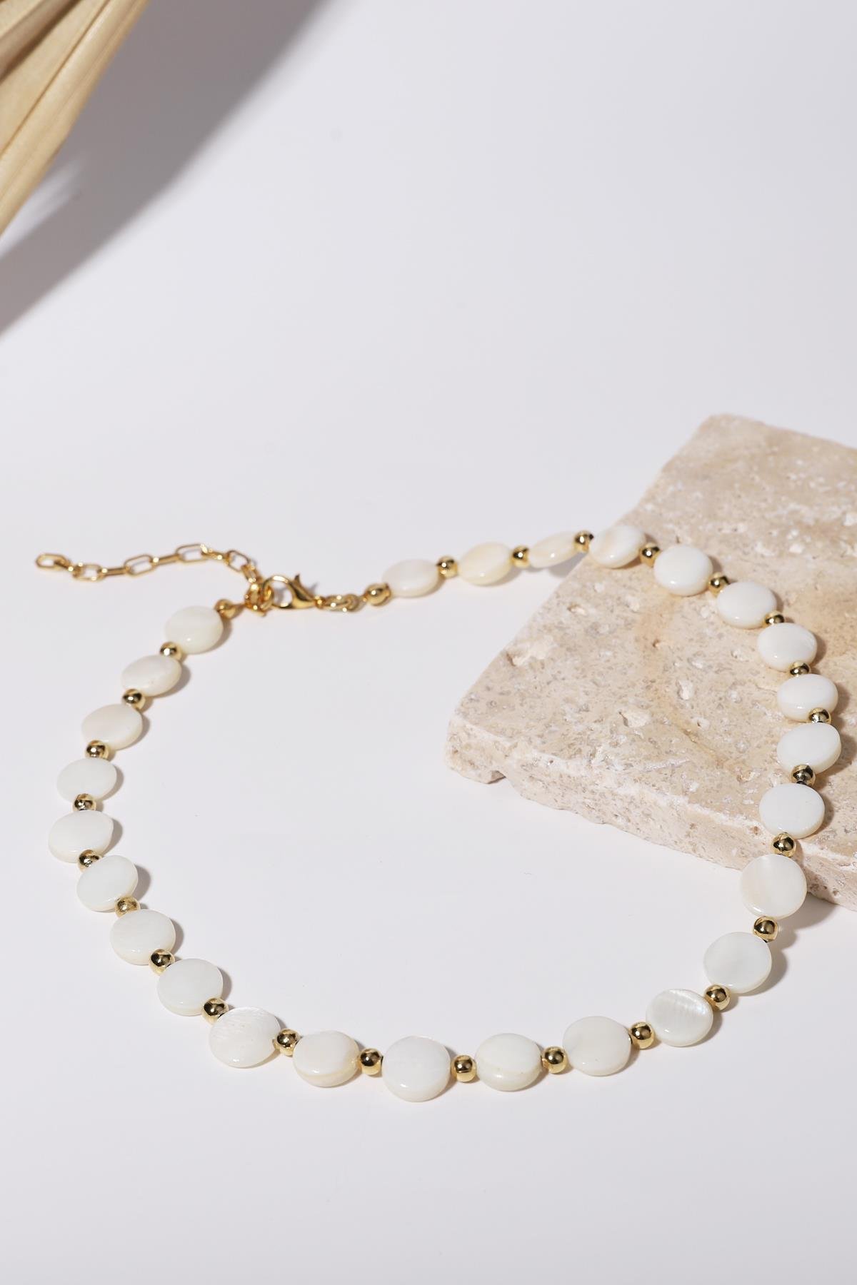 Gold Topçuklu Yuvarlak Sedef Kolye