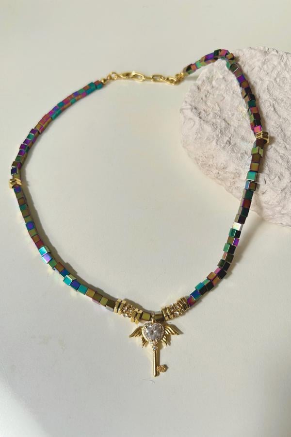 Kalp Detaylı Gold Hematit Kolye