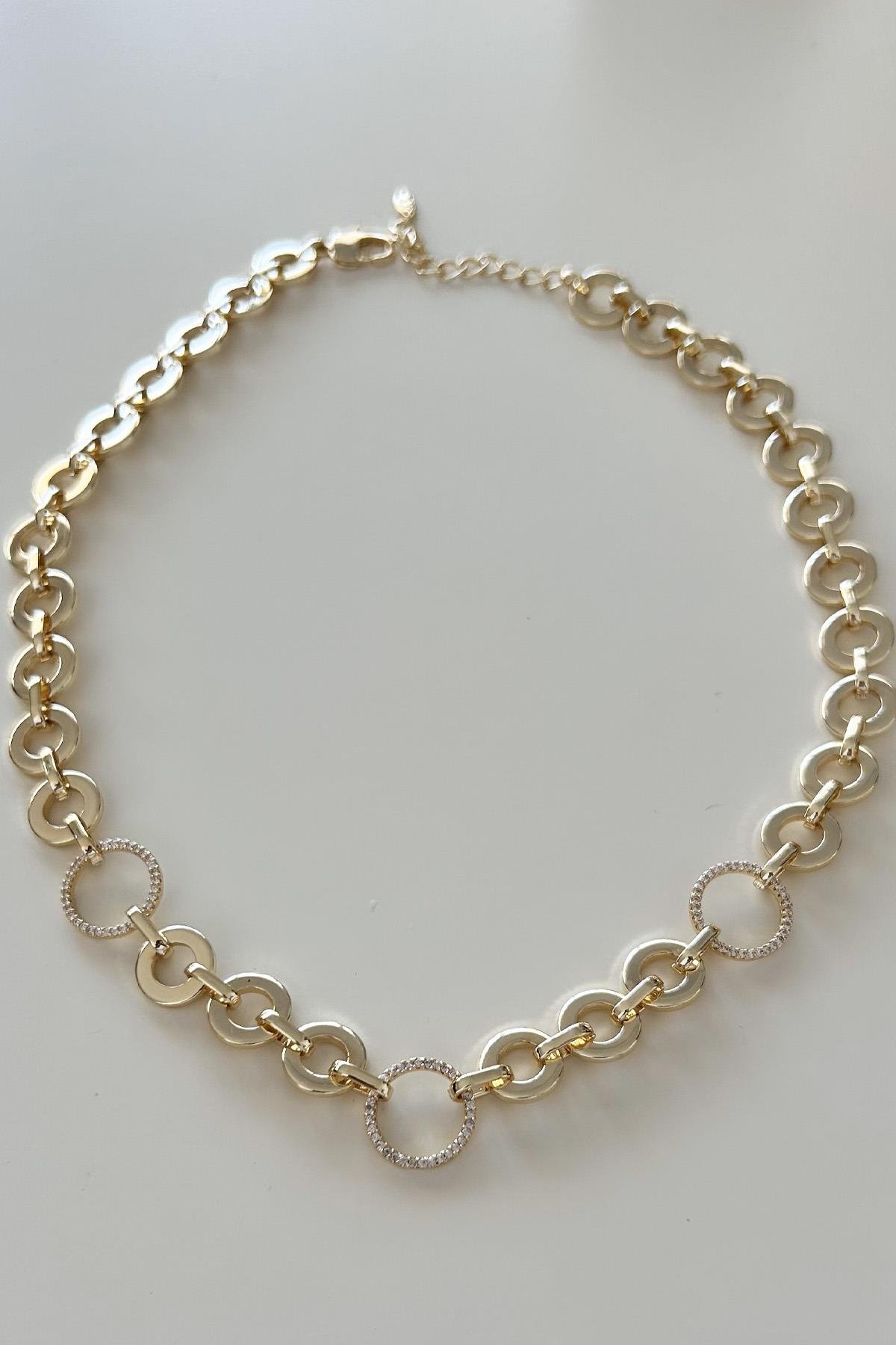 Vip Halka Detaylı Zirkon Taşlı Kolye