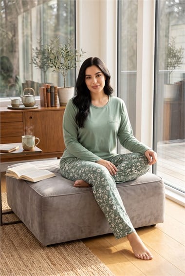 Mevsimlik Kumaş Bisiklet Yaka Uzun Kollu Büyük Beden Kadın Pijama Takımı 400