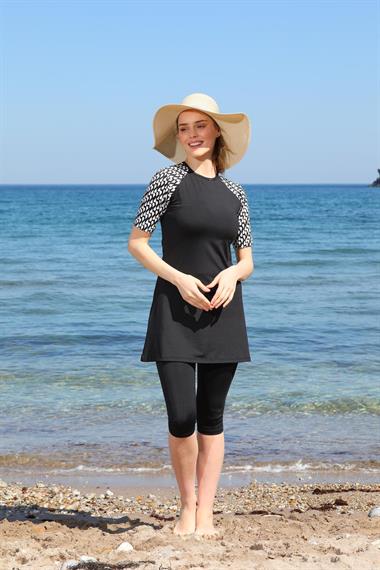 Garnili Kısa Kol Yarı Kapalı Tesettür Mayo 3110