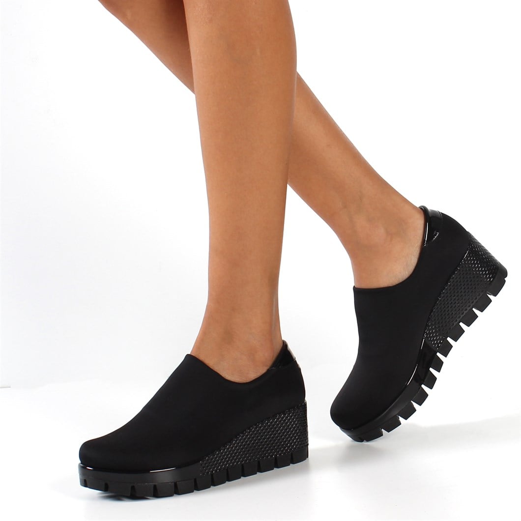 Kadın Siyah Streç Dolgu Topuklu Ayakkabı