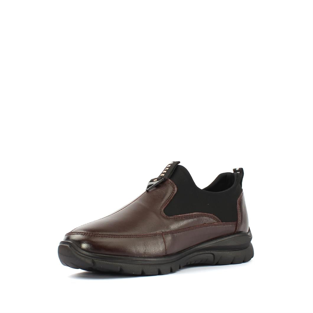 Kadın Kahverengi Tokalı Deri Ayakkabı
