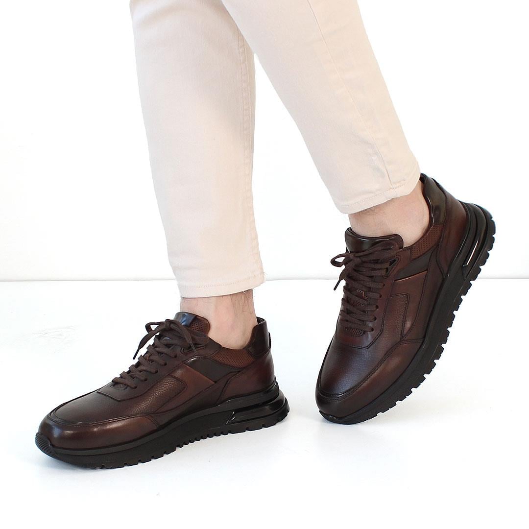 Erkek Kahverengi Bağcıklı Kalın Tabanlı Deri Sneaker