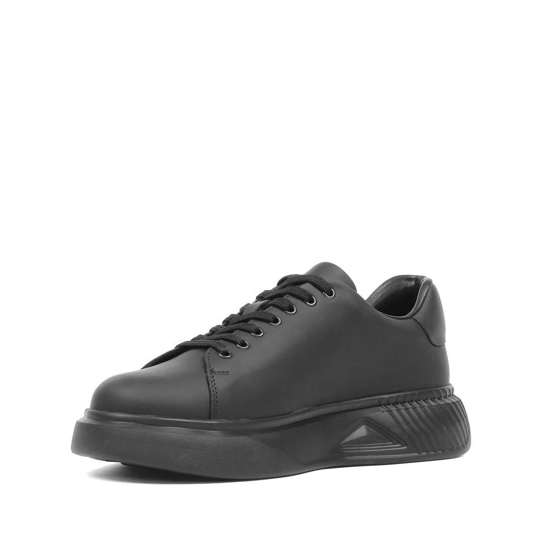 Erkek Mat Siyah Bağcıklı Kalın Tabanlı Deri Sneaker