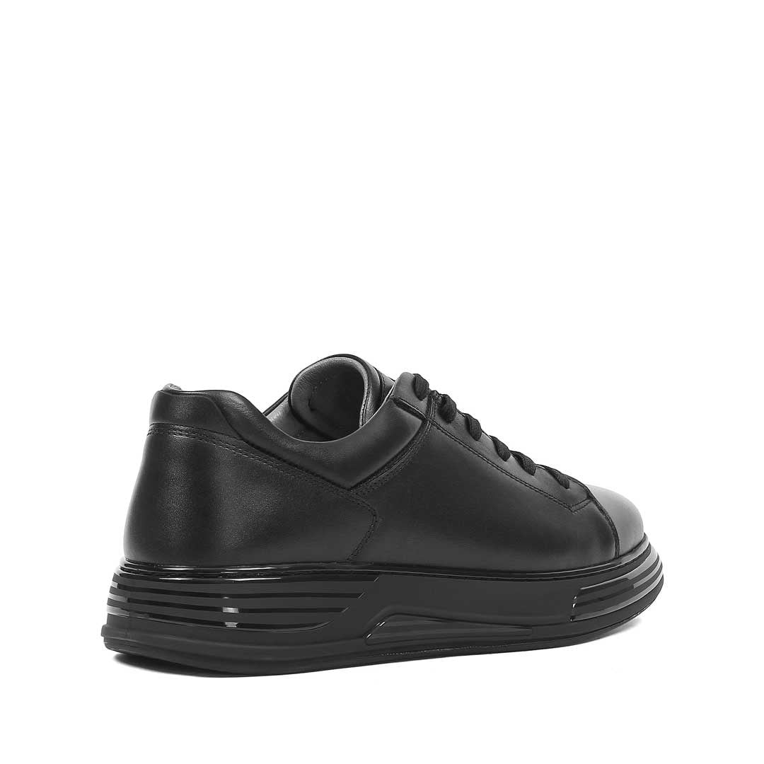 Erkek Siyah Bağcıklı Kalın Tabanlı Deri Sneaker