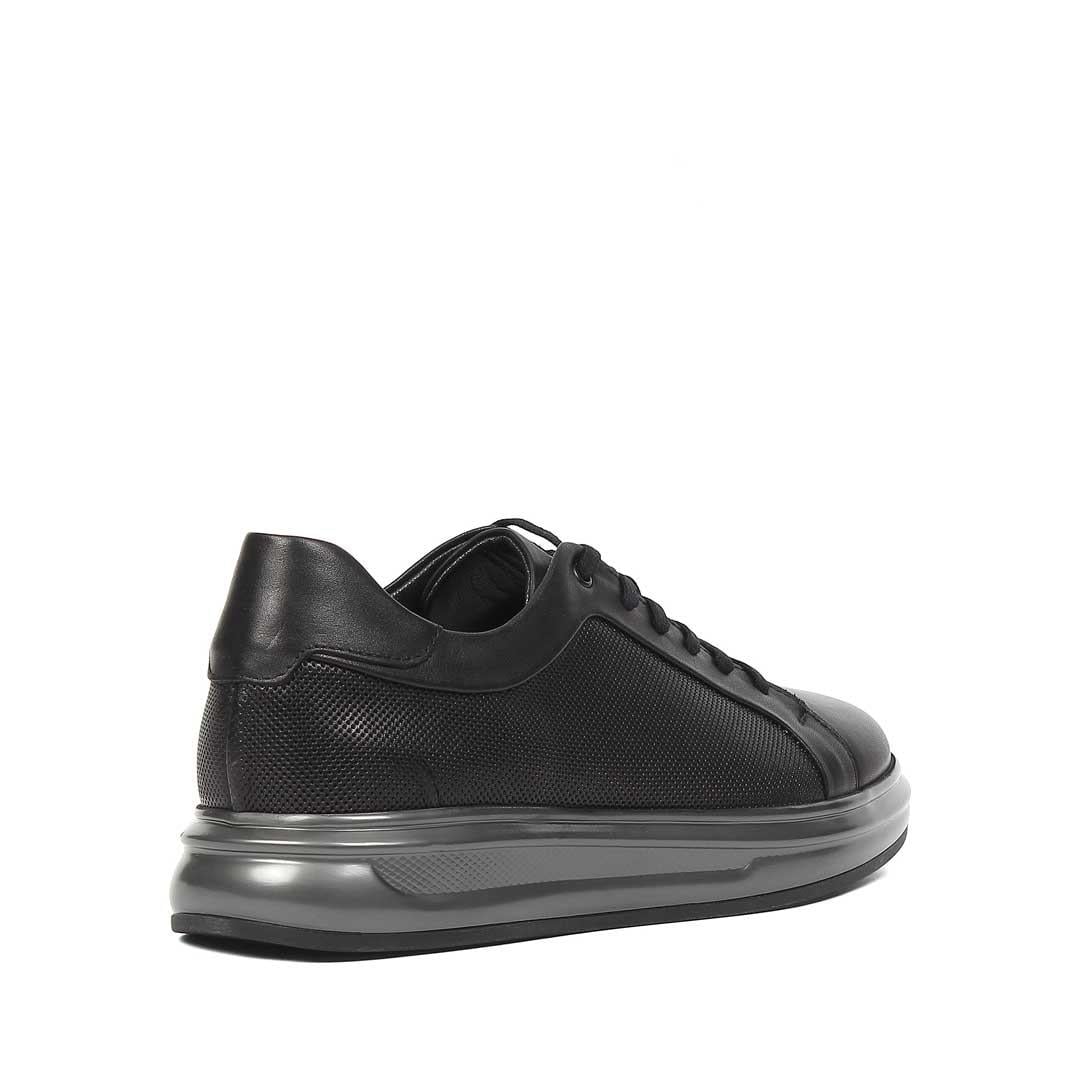 Erkek Siyah Bağcıklı Kalın Tabanlı Deri Sneaker