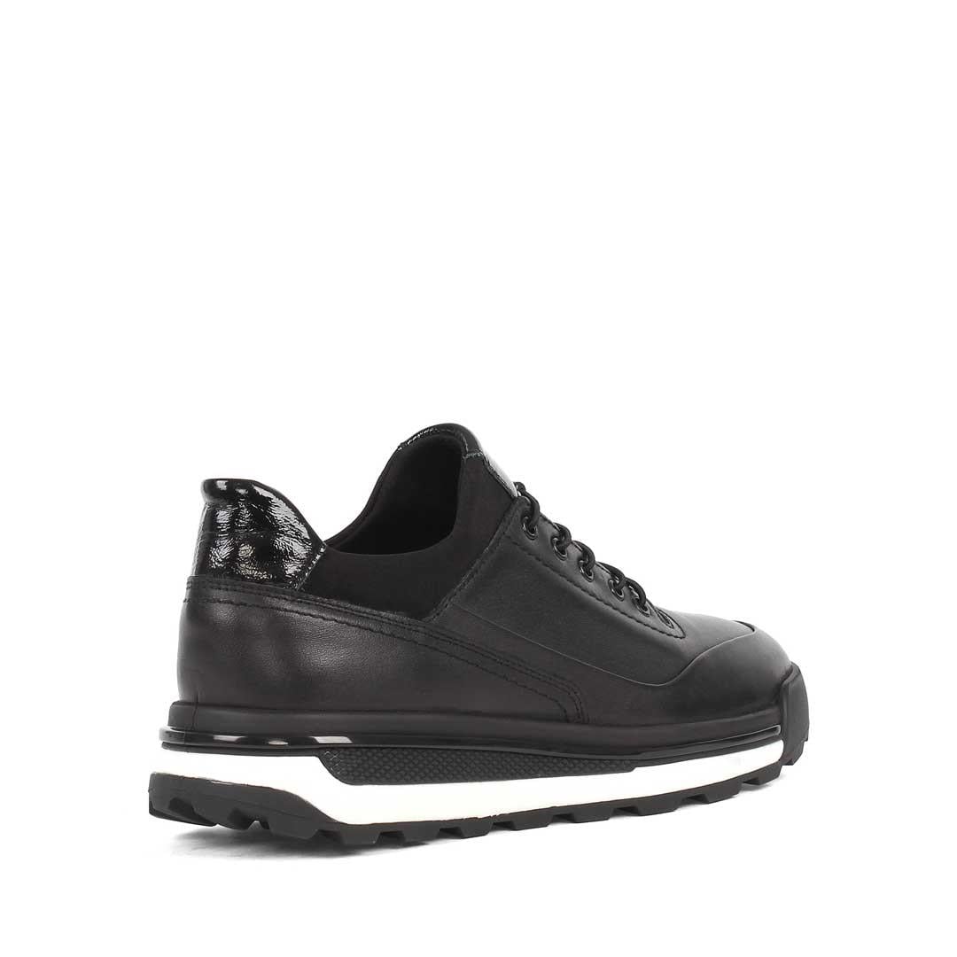 Erkek Siyah Bağcıklı Kalın Tabanlı Deri Sneaker