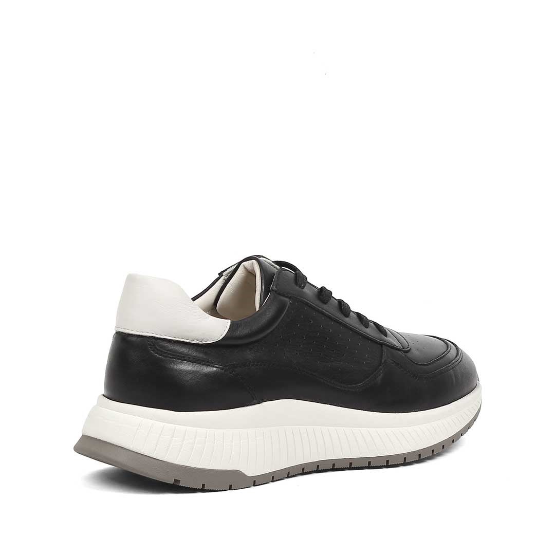 Erkek Siyah Bağcıklı Kalın Tabanlı Sneaker