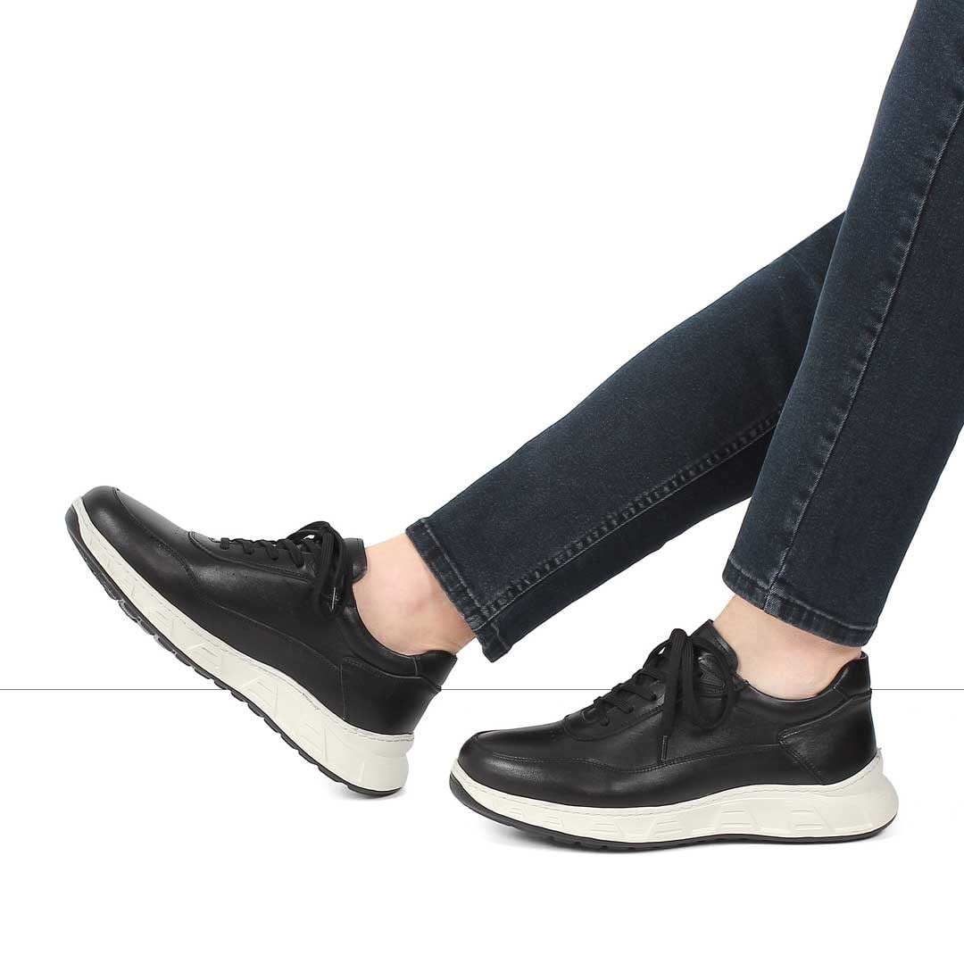 Erkek Siyah Bağcıklı Kalın Tabanlı Sneaker