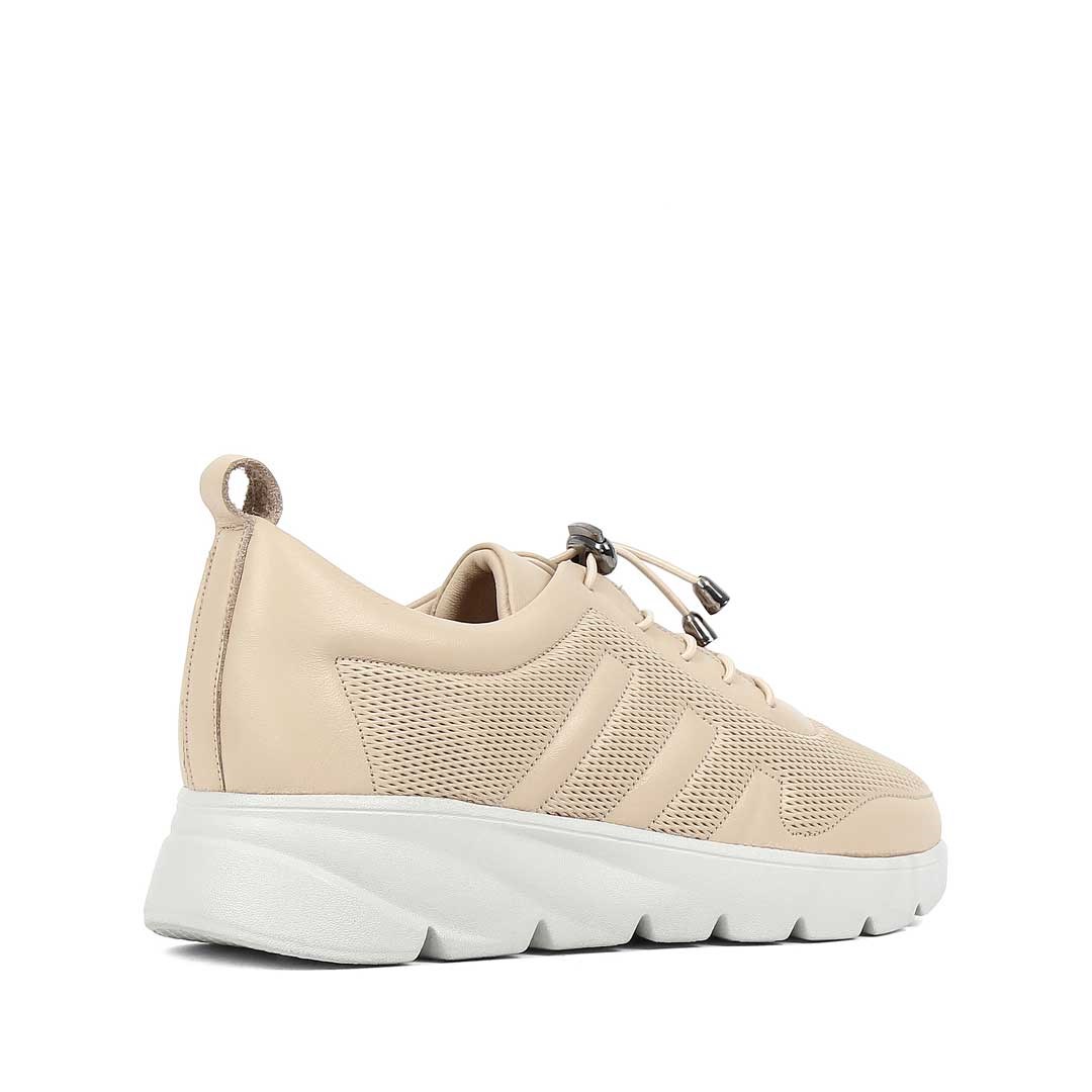 Kadın Bej Bağcıklı Kalın Tabanlı Deri Sneaker