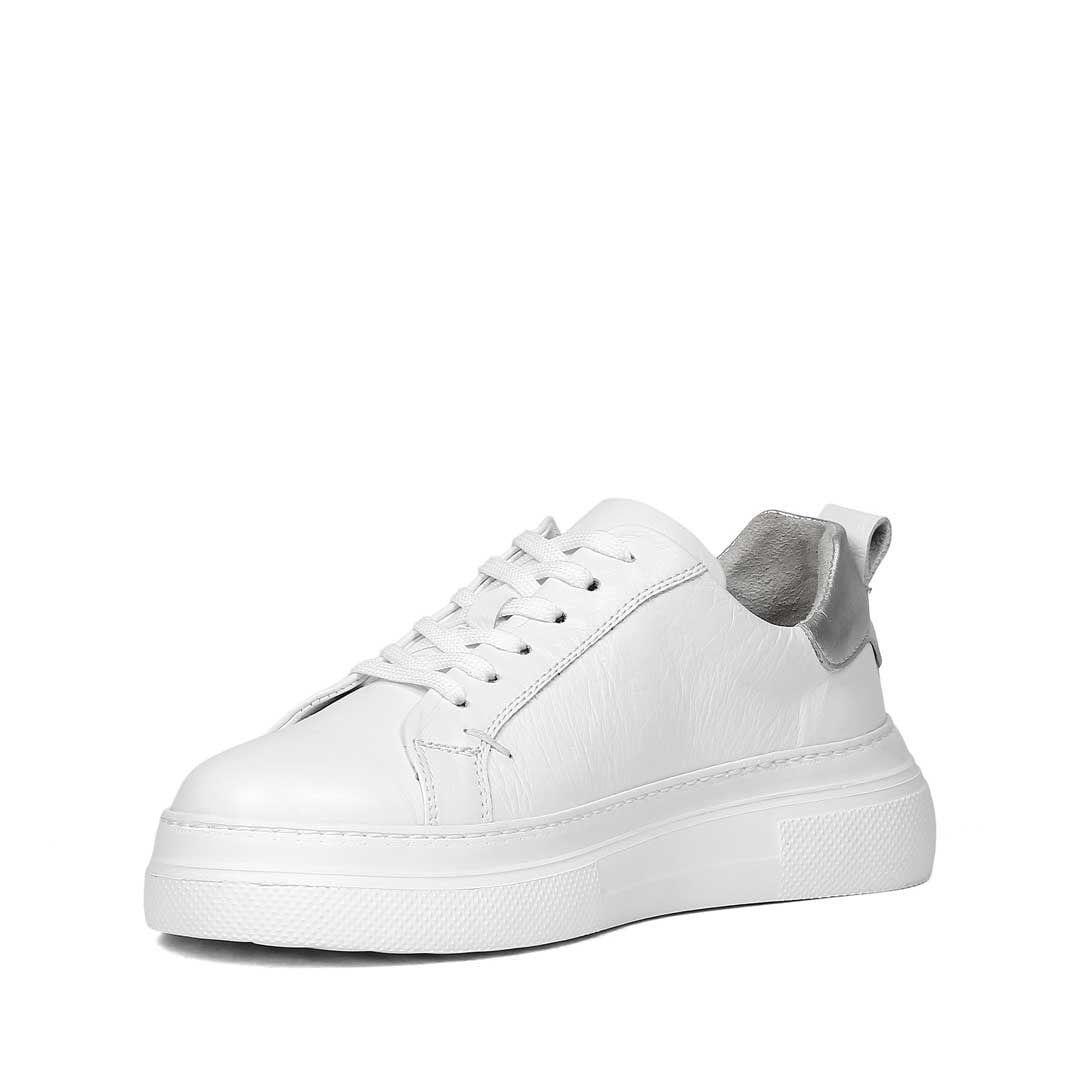 Kadın Beyaz Bağcıklı Kalın Tabanlı Deri Sneaker