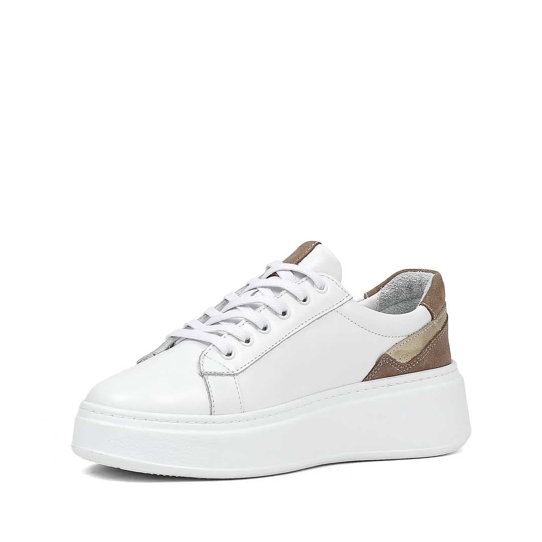Kadın Beyaz Bağcıklı Kalın Tabanlı Deri Sneaker