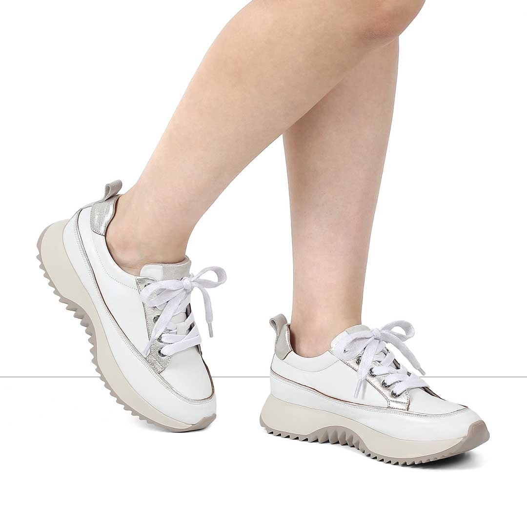 Kadın Beyaz Gümüş Kalın Tabanlı Deri Sneaker