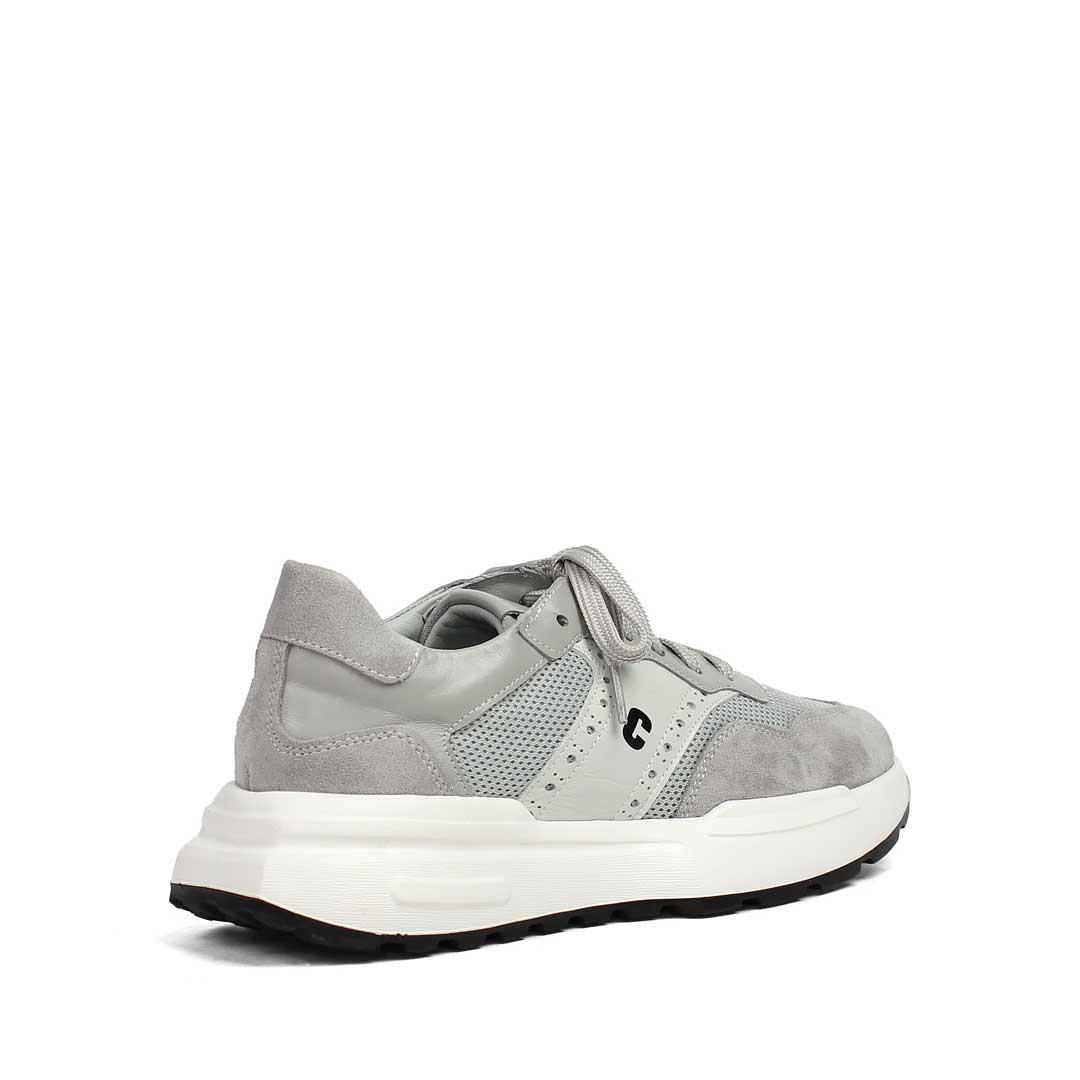 Kadın Gri Bağcıklı Kalın Tabanlı Süet Deri Sneaker