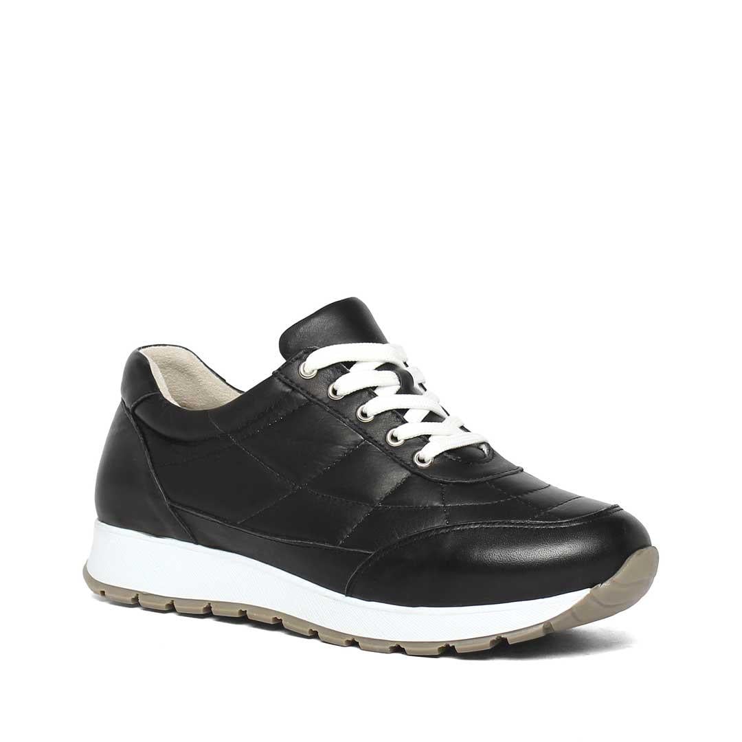 Kadın Siyah Bağcıklı Kalın Tabanlı Deri Sneaker