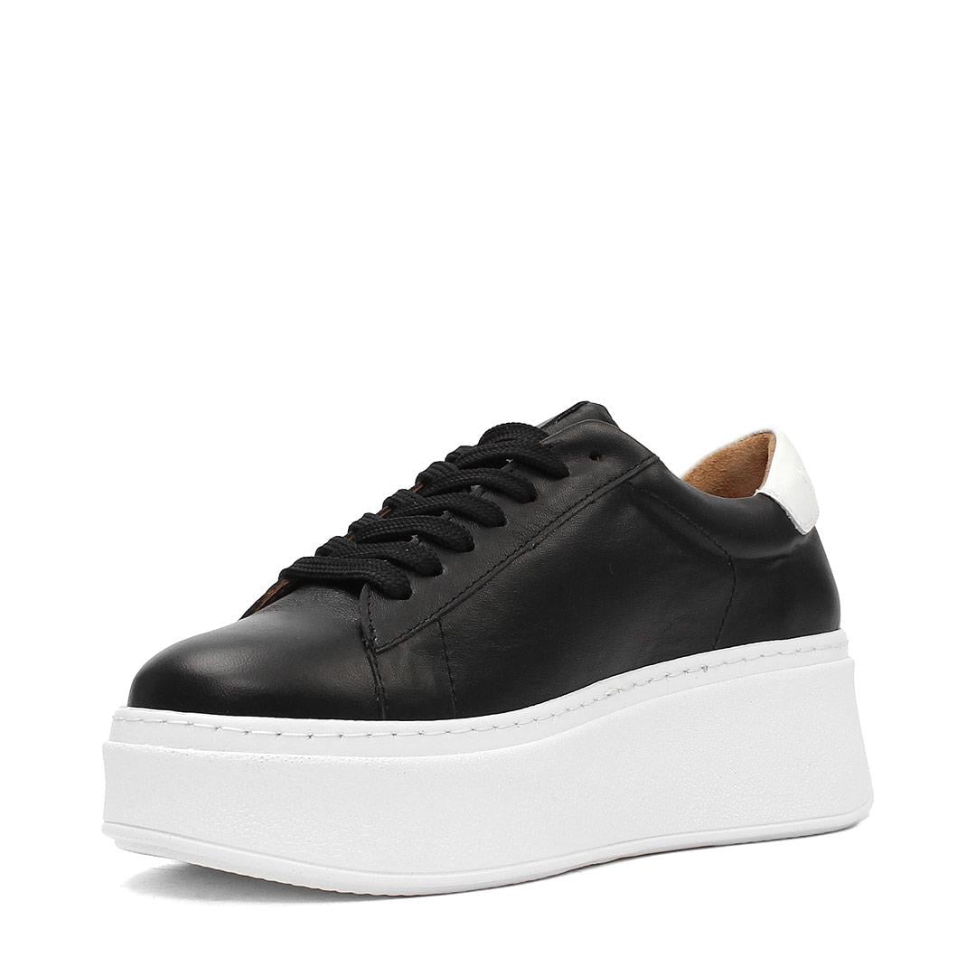 Kadın Siyah Bağcıklı Kalın Tabanlı Deri Sneaker