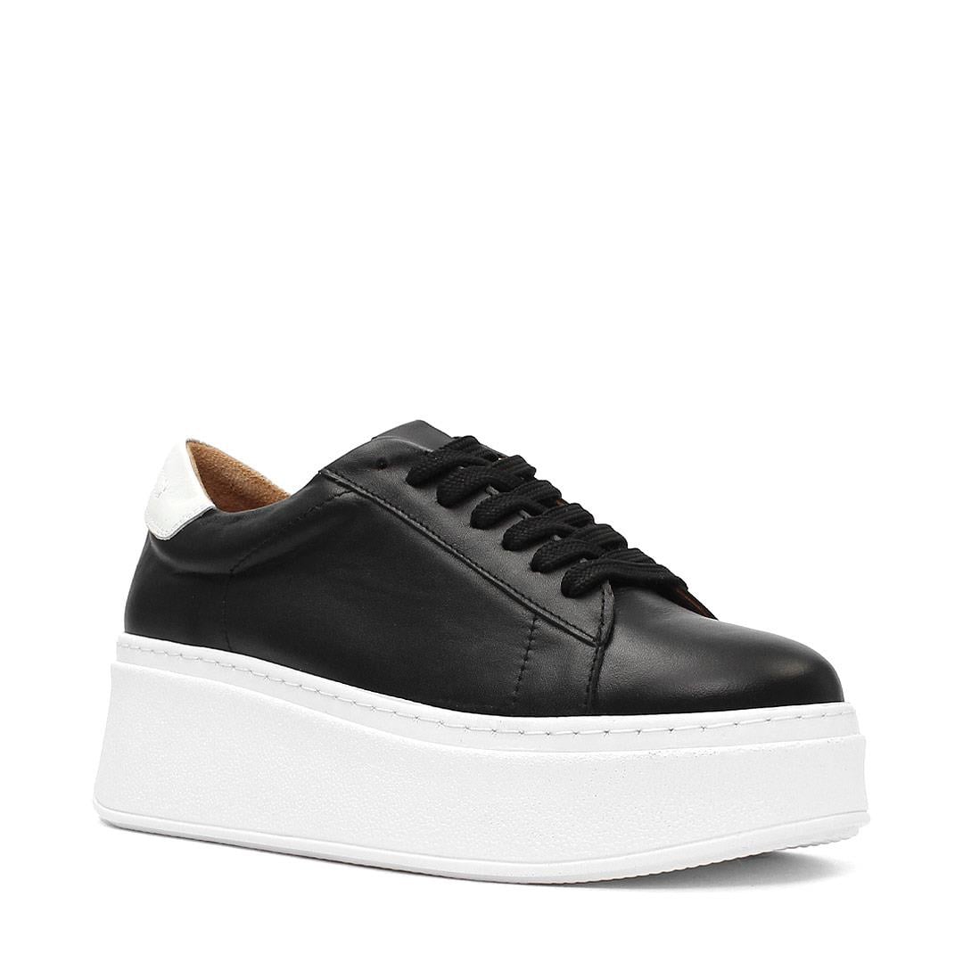 Kadın Siyah Bağcıklı Kalın Tabanlı Deri Sneaker