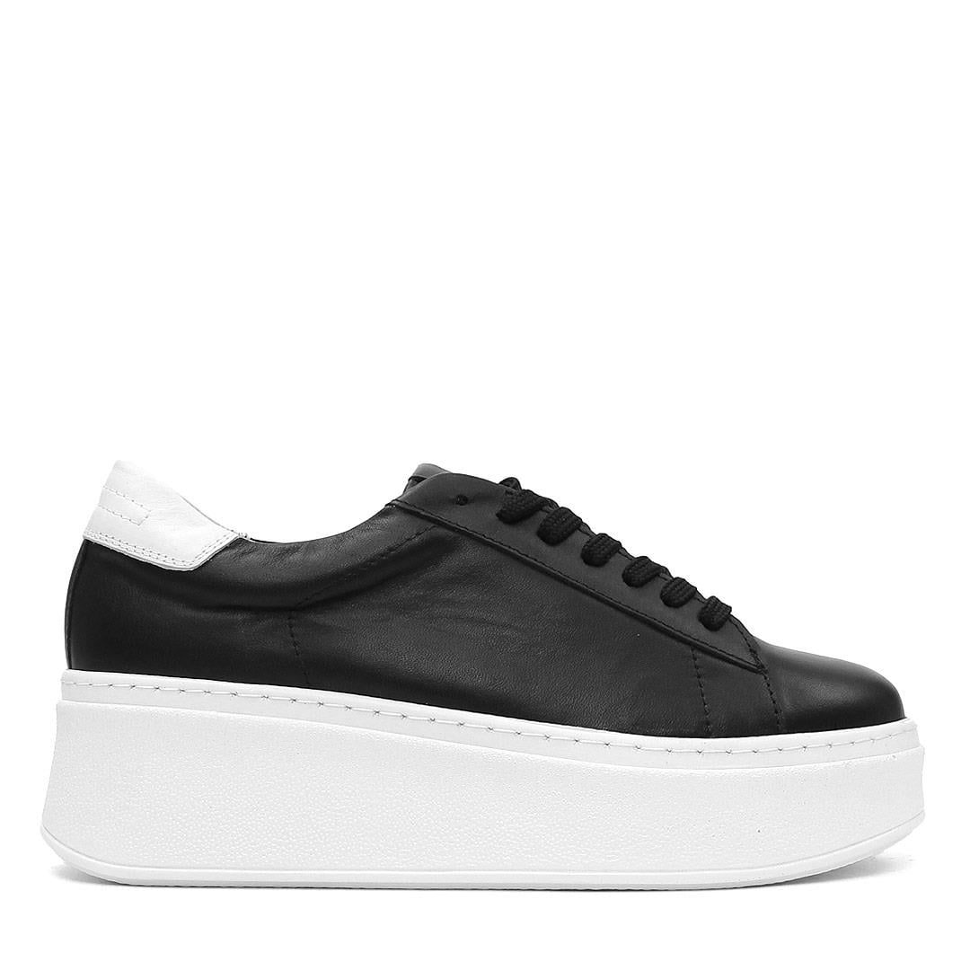 Kadın Siyah Bağcıklı Kalın Tabanlı Deri Sneaker