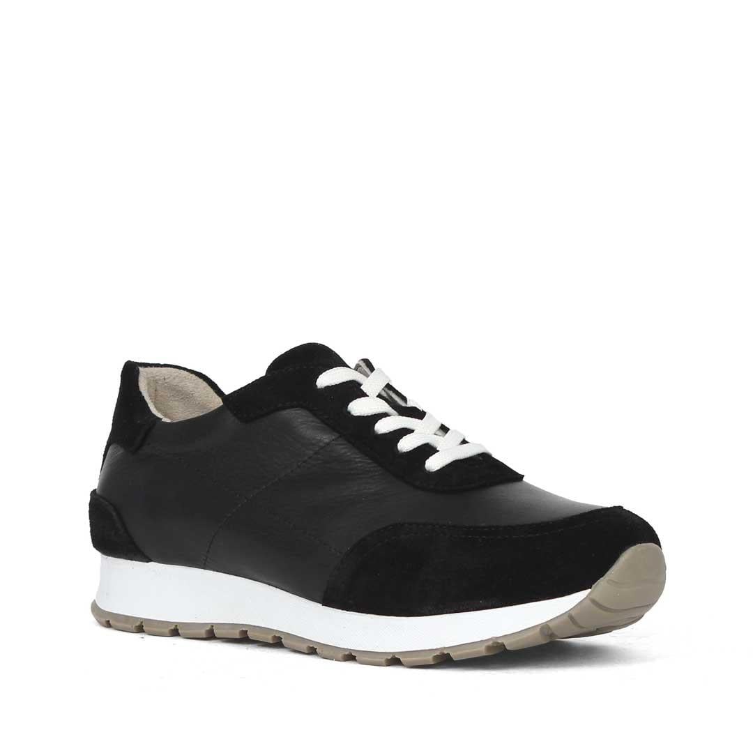 Kadın Siyah Bağcıklı Kalın Tabanlı Süet Deri Sneaker