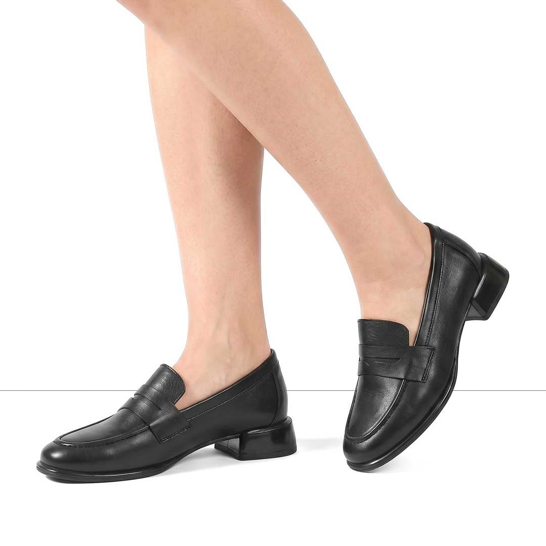 Kadın Siyah Deri Loafer