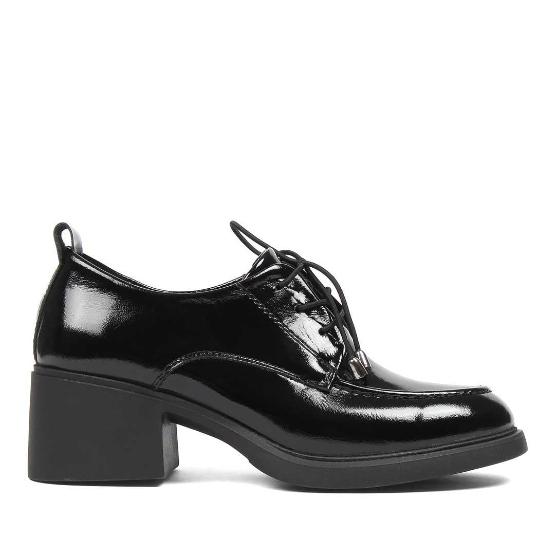 Kadın Siyah Kalın Topuklu Rugan Deri Klasik Ayakkabı