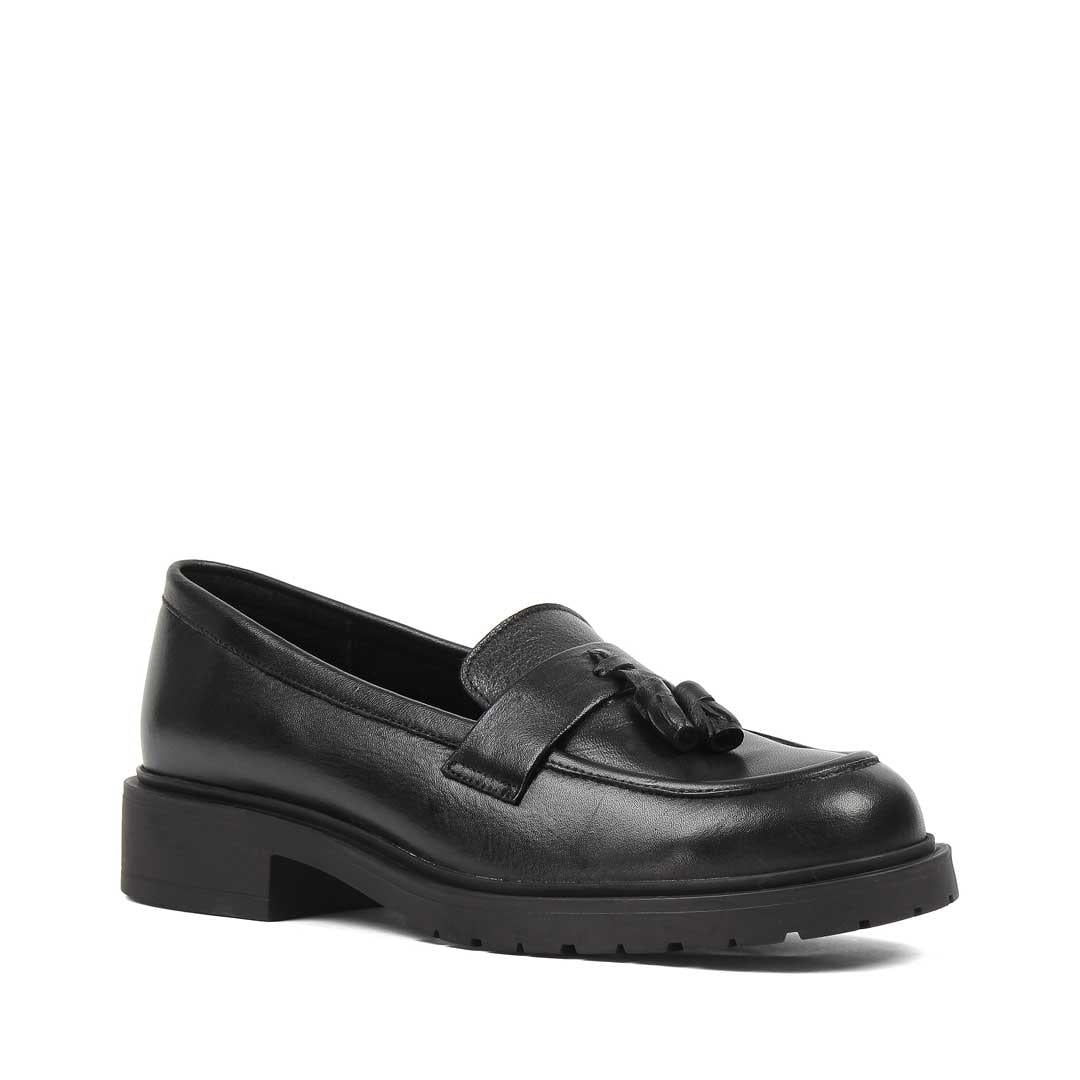 Kadın Siyah Püsküllü Deri Loafer