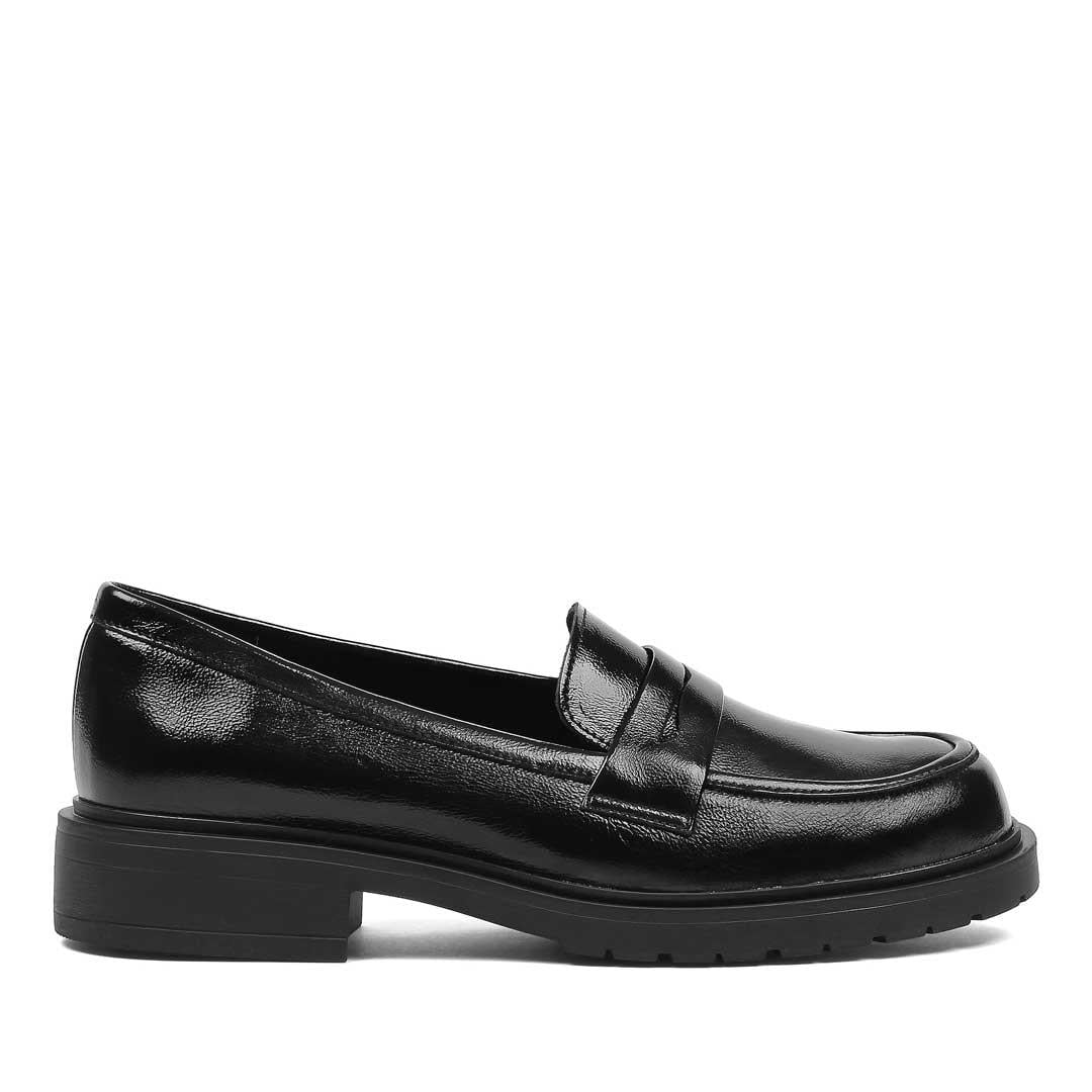 Kadın Siyah Rugan Deri Loafer