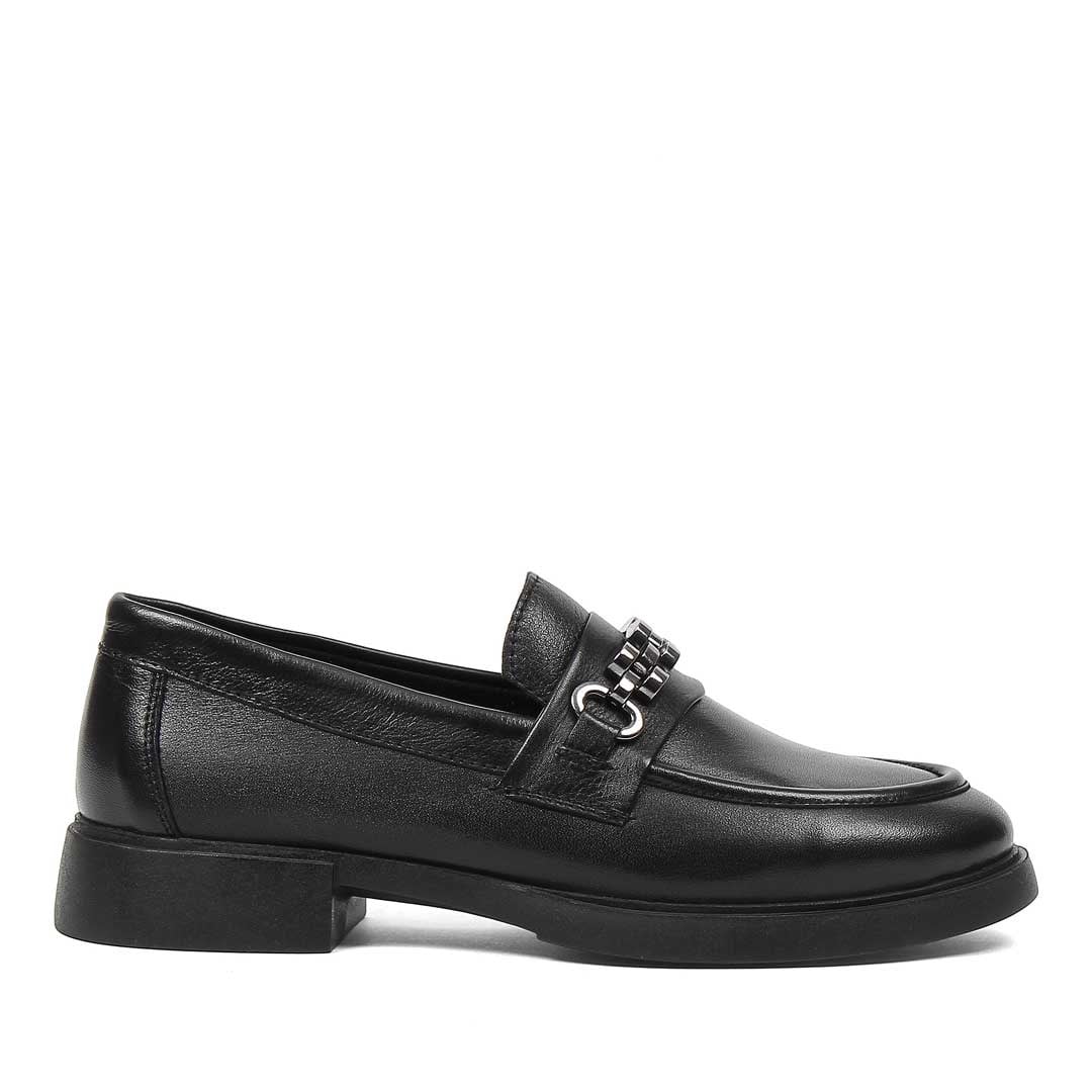Kadın Siyah Tokalı Deri Loafer