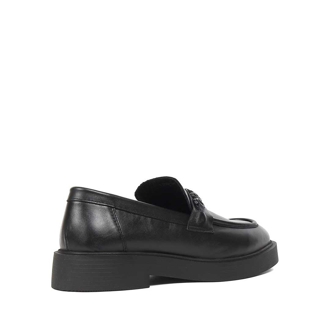 Kadın Siyah Tokalı Deri Loafer
