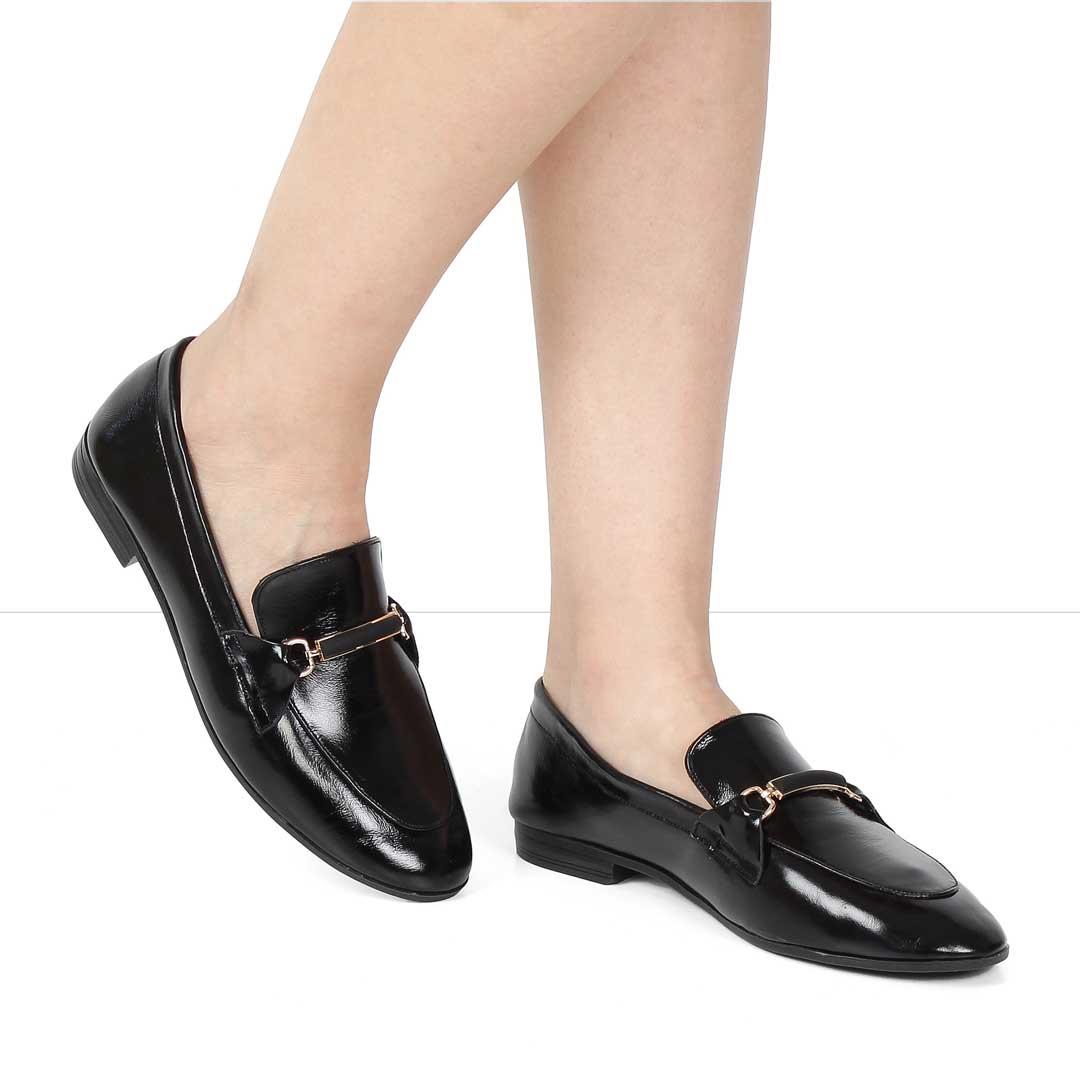 Kadın Siyah Tokalı Rugan Deri Loafer