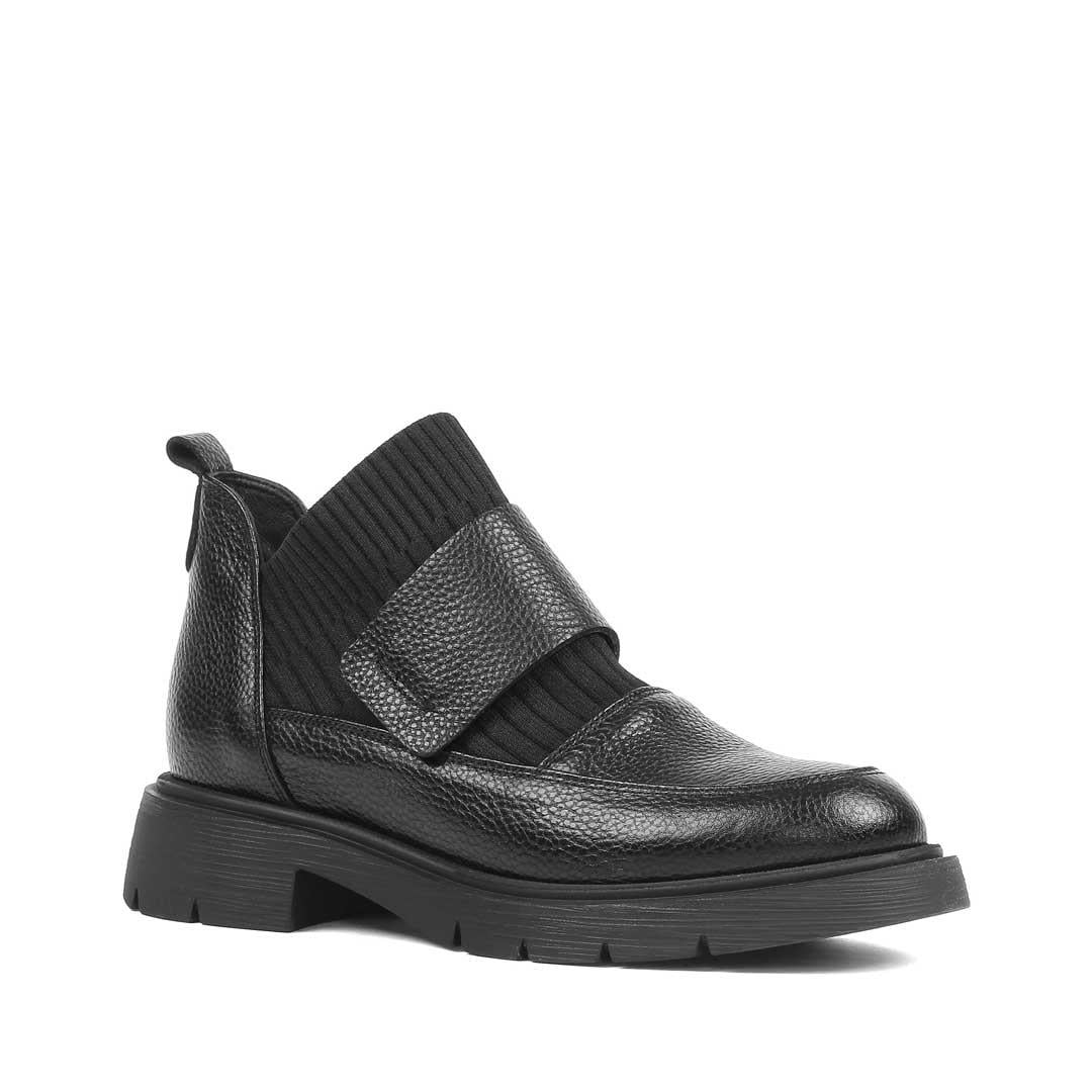 Kadın Siyah Triko Detaylı Deri Bot