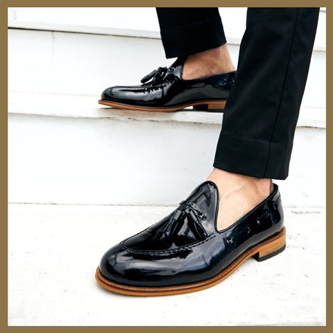 Erkek Siyah Püsküllü Rugan Deri Loafer