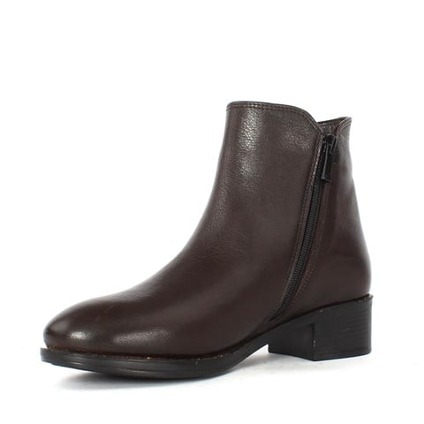 Kadın Kahverengi Fermuarlı Kısa Deri Bot