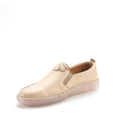 Kadın Bej Lastikli Çiçek Desenli Deri Ayakkabı