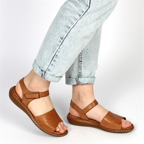 Kadın Taba Bilekten Cırt Cırtlı Deri Sandalet