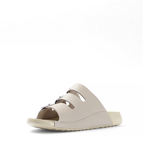 Kadın Bej Üç Tokalı Rahat Deri Terlik