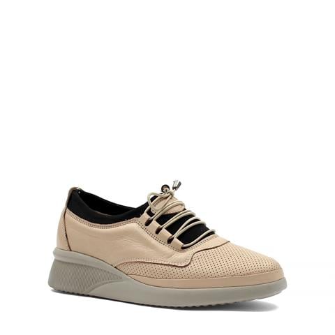 Kadın Bej Bağcıklı Dolgu Topuklu Deri Ayakkabı