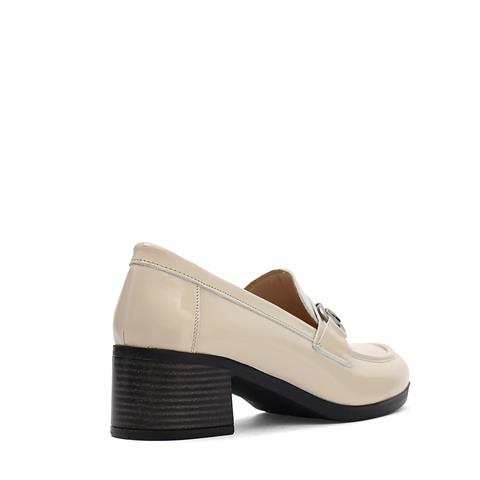 Kadın Bej Tokalı Rugan Deri Klasik Ayakkabı