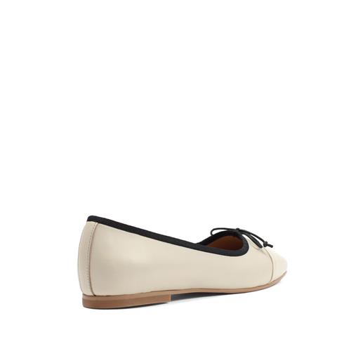 Kadın Bej Küt Burun Deri Babet